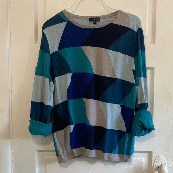 Geometric // Stripes Sweater - Picture 5 of 7